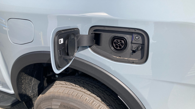 Ford Ranger Petrol Pick Up D/Cab Limited 2.3 EcoBoost PHEV 281 Auto - Image 21